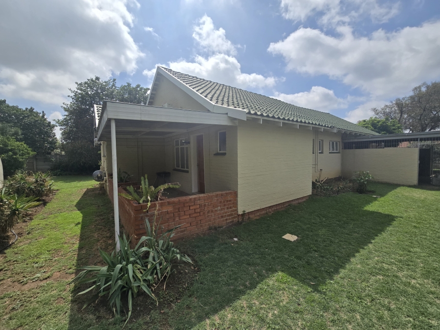 To Let 3 Bedroom Property for Rent in Dagbreek Free State